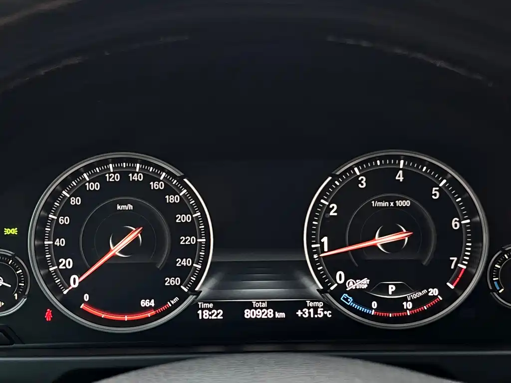 BMW X5 (Import) — миниатюра 9