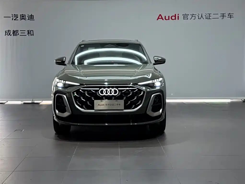 Audi Q5L — миниатюра 2