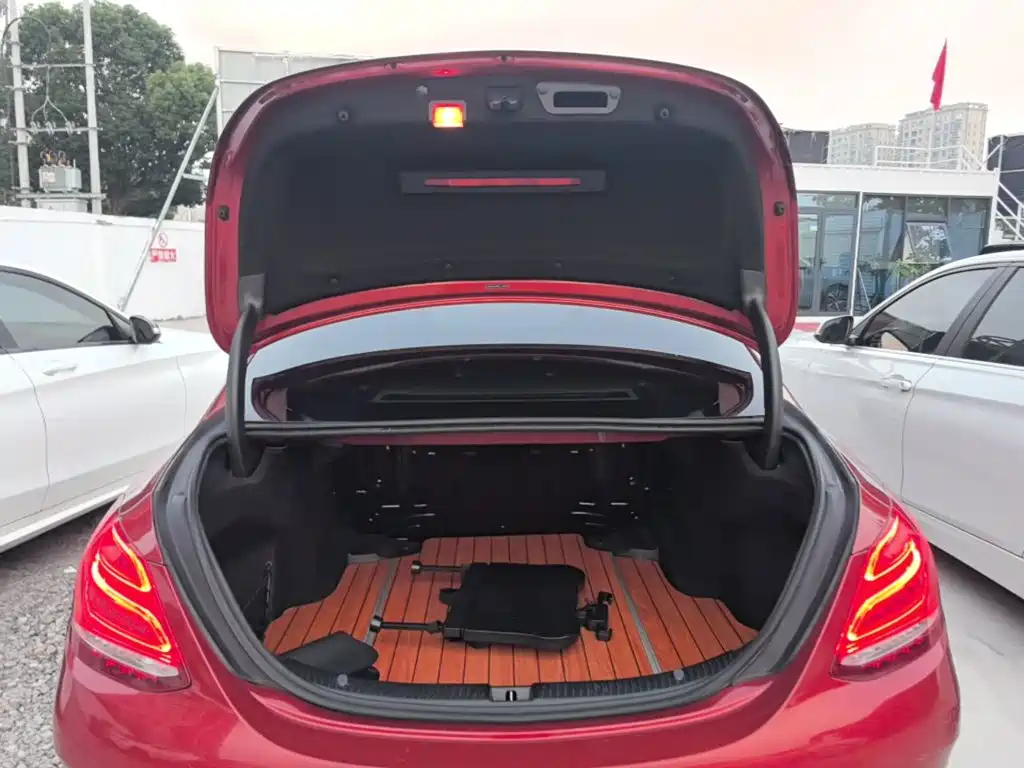 Mercedes-Benz C-Class — миниатюра 19