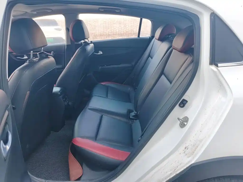 Kia KX Cross — миниатюра 17