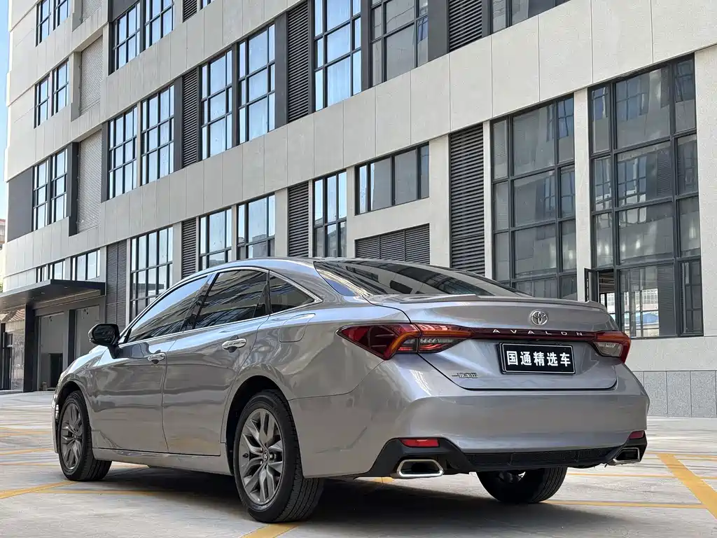 Toyota Avalon — миниатюра 4