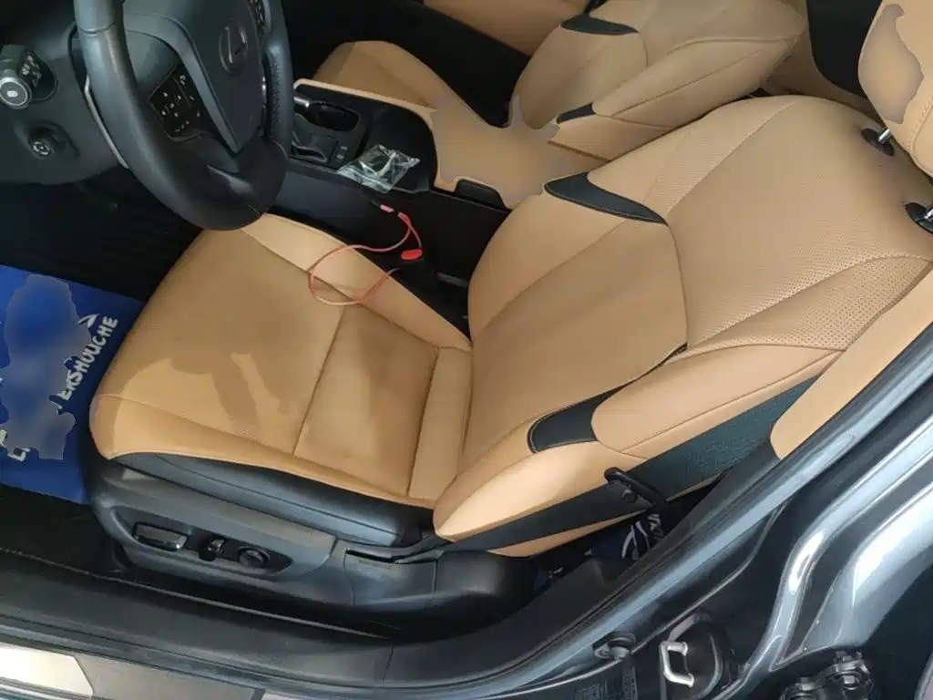 Lexus ES — миниатюра 15