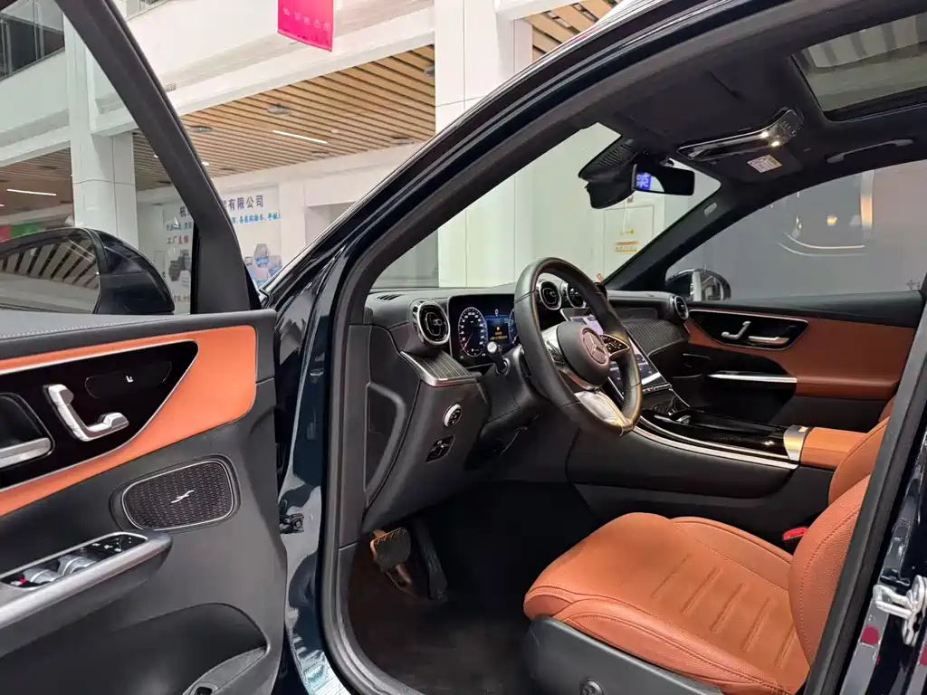 Mercedes-Benz GLC — миниатюра 9
