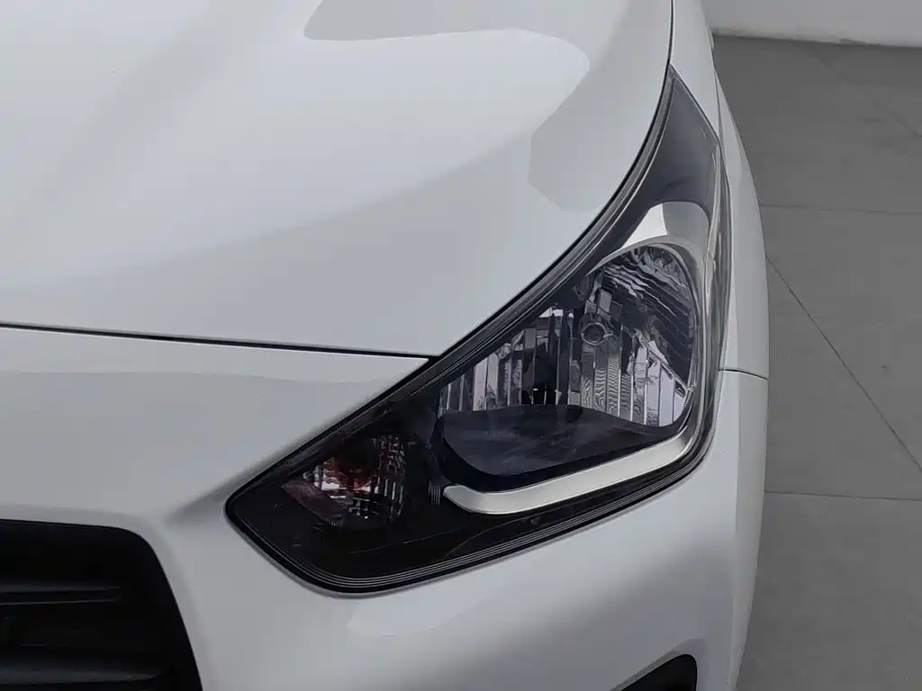 Hyundai Verna — миниатюра 7