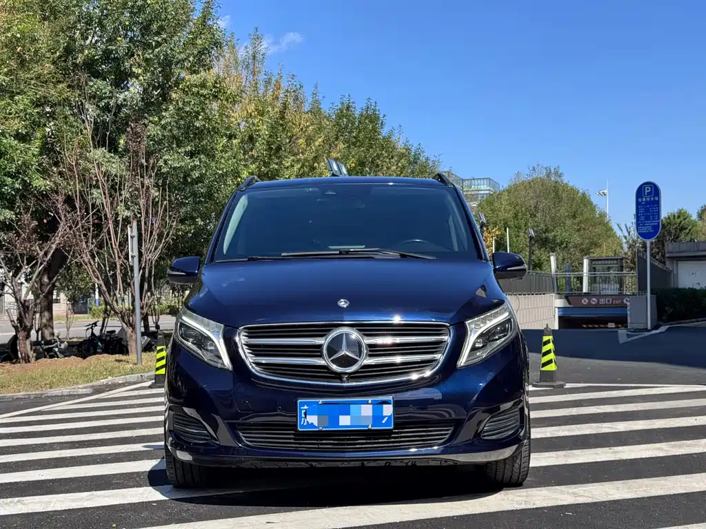 Mercedes-Benz V-Class — миниатюра 3