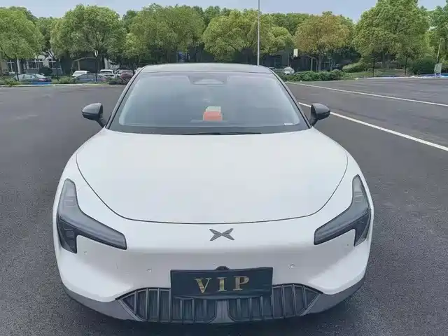 2025 Xpeng Mona M03