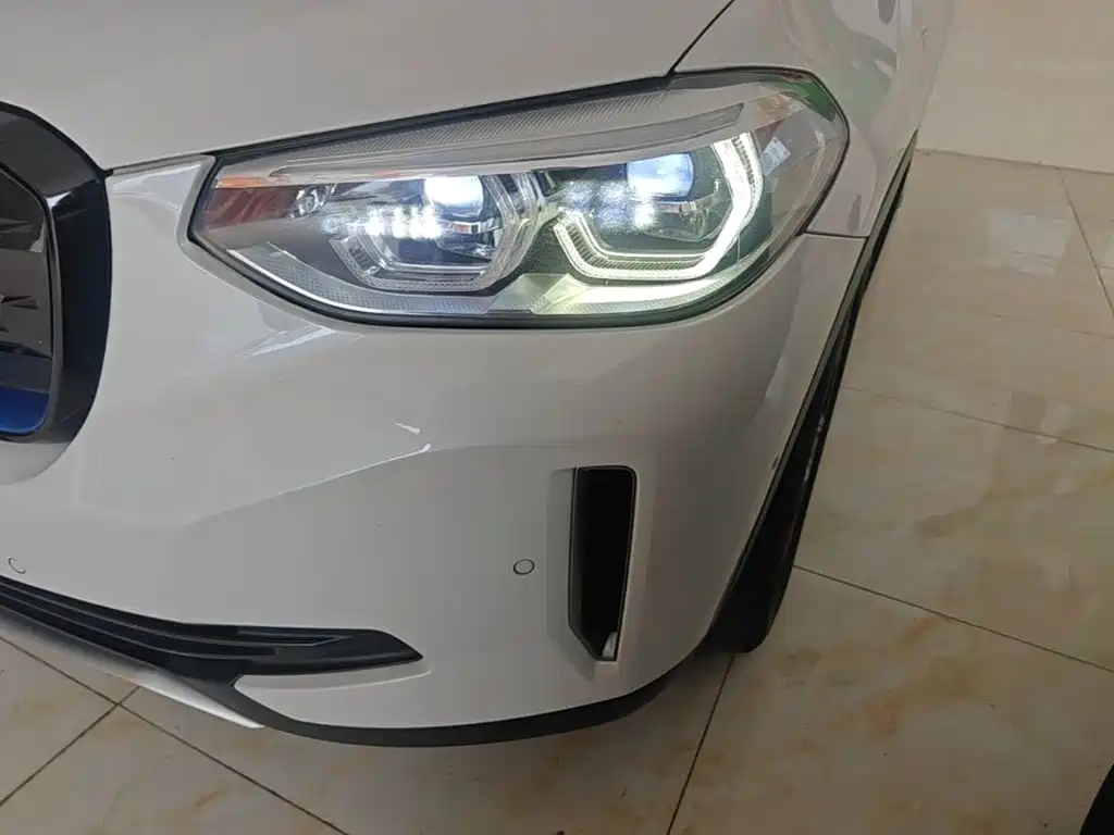 BMW iX3 — миниатюра 24