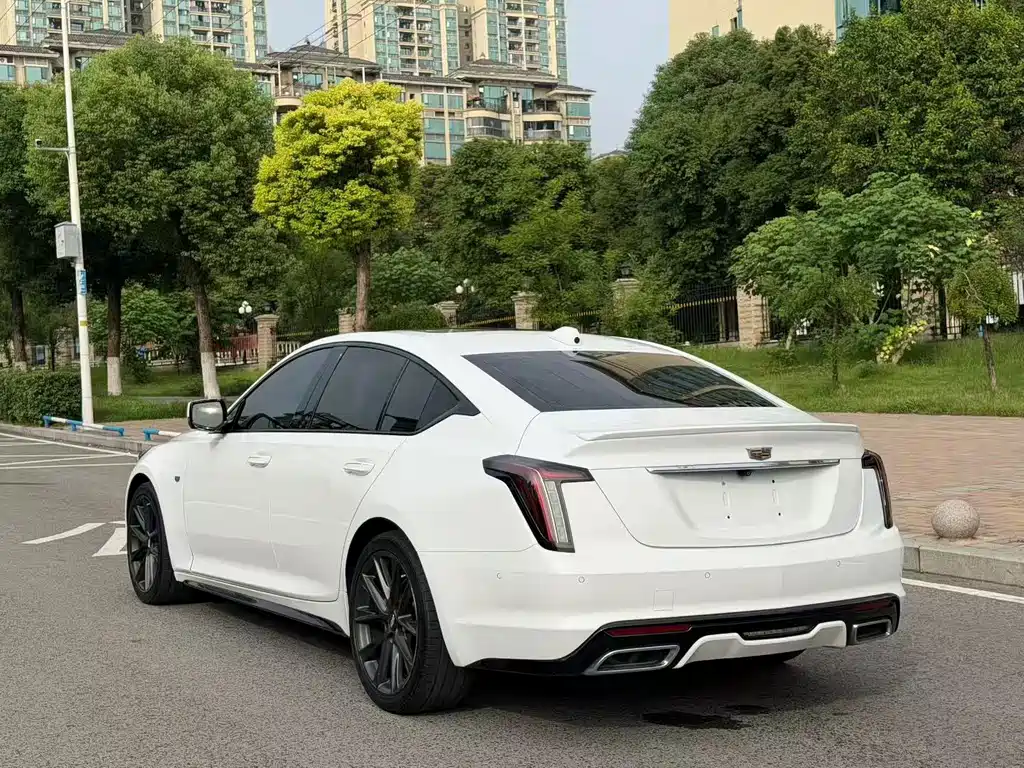 Cadillac CT5 — миниатюра 7