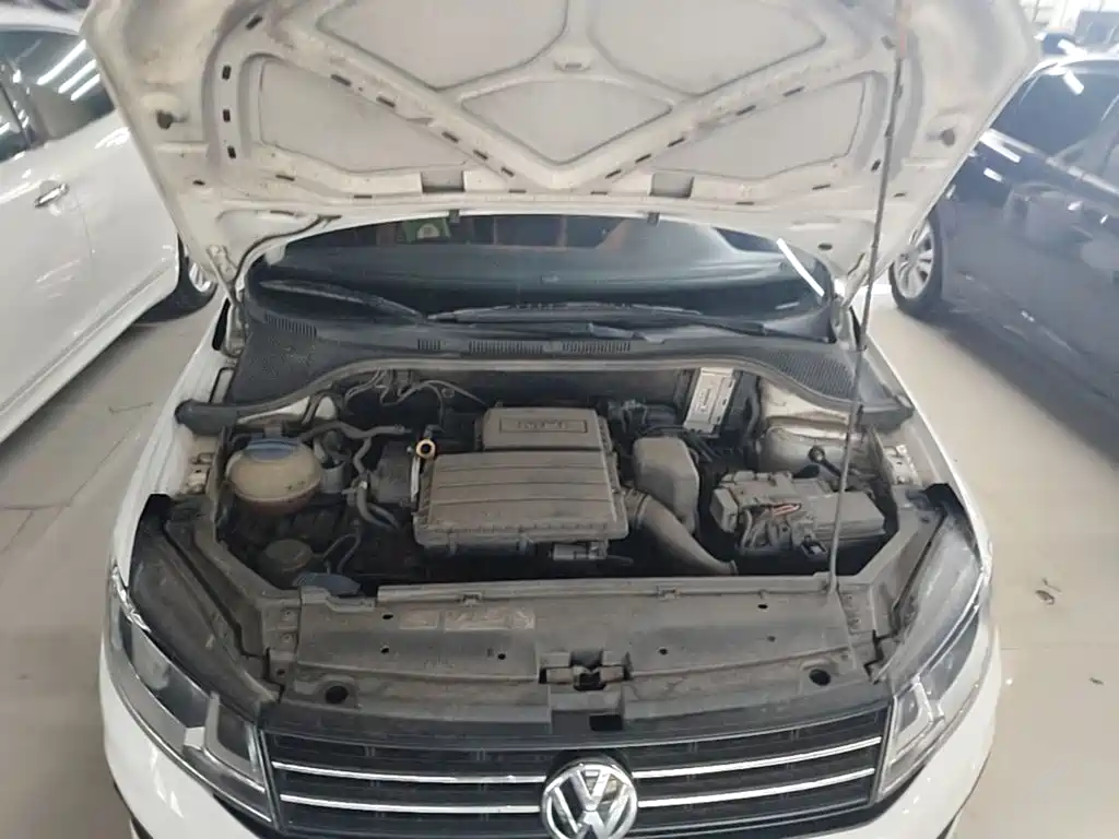 Volkswagen Santana — миниатюра 20
