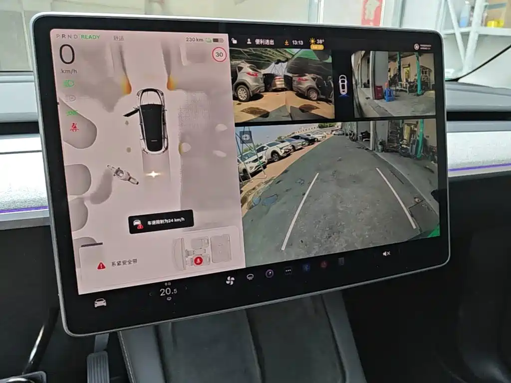 Tesla Model Y — миниатюра 13