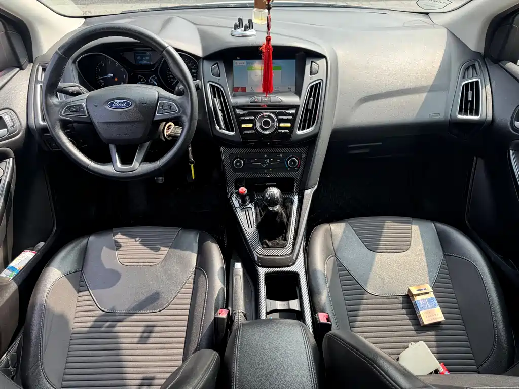 Ford Focus — миниатюра 7