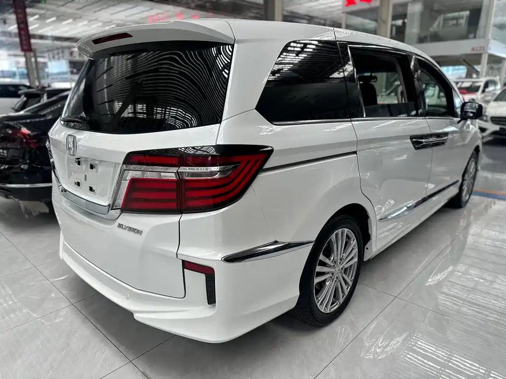 Honda Elysion — миниатюра 17