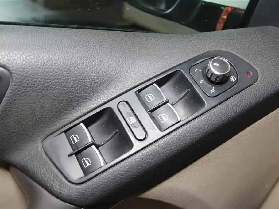 Volkswagen Tiguan 2010 1.8TSI AT