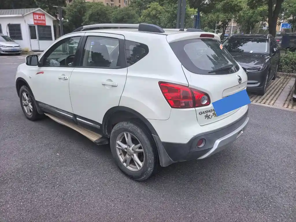 Nissan Qashqai — миниатюра 6