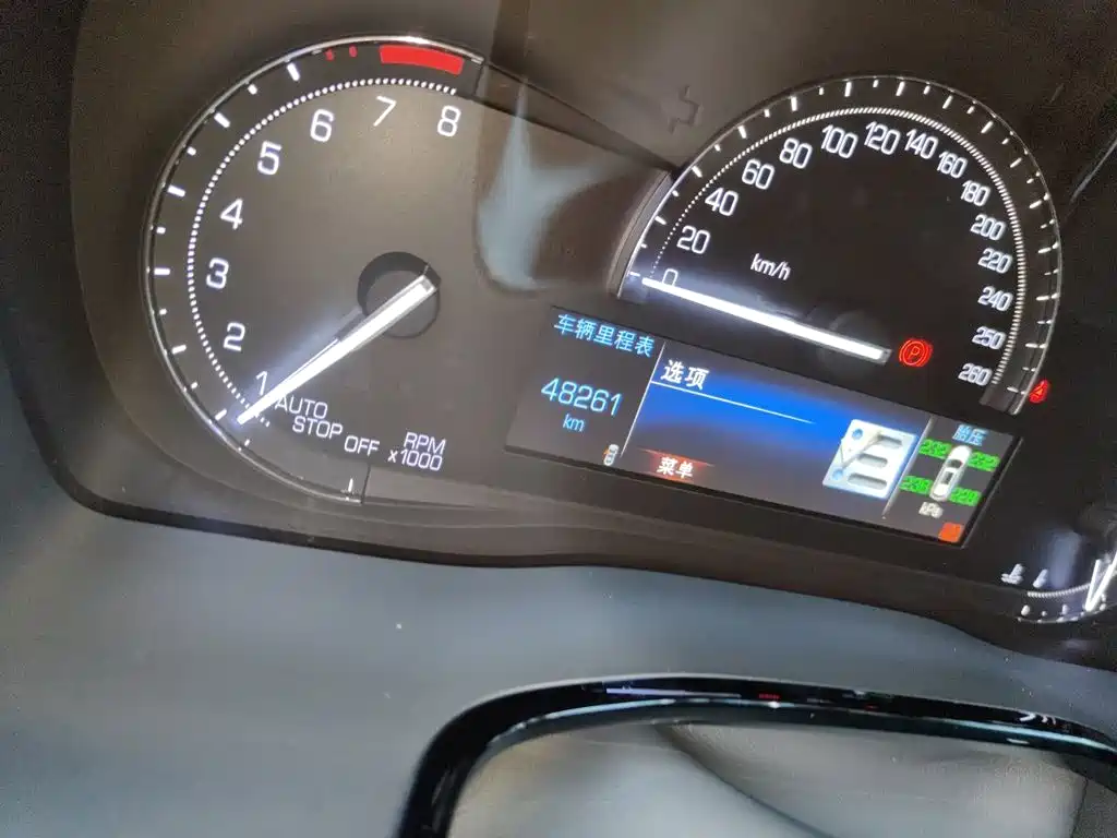 Cadillac XT5 — миниатюра 5
