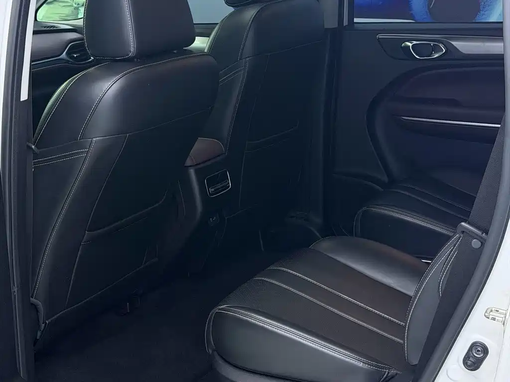 GAC Motor Trumpchi M6 — миниатюра 8