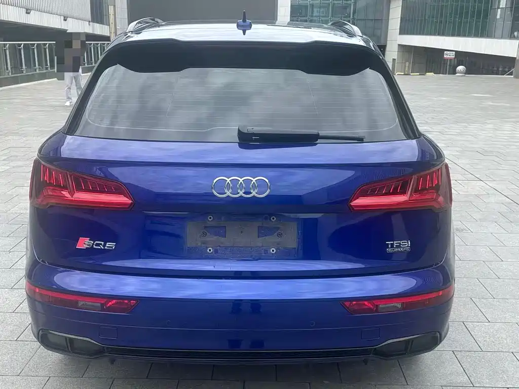 Audi Q5L — миниатюра 9