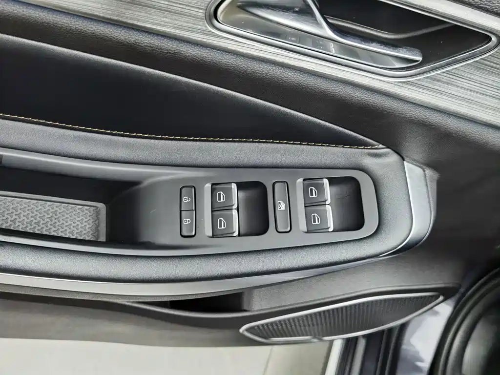 Chery Arrizo 5 PLUS — миниатюра 9