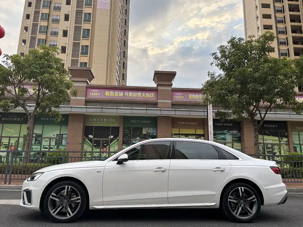 Audi A4L — миниатюра 7