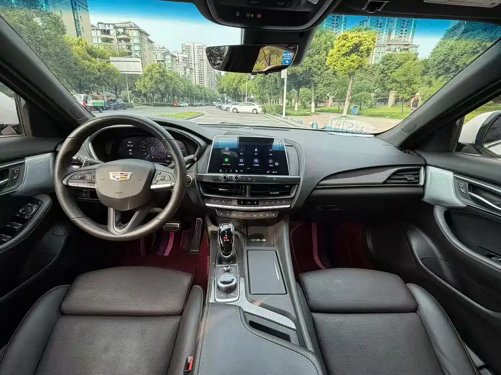 Cadillac CT5 — миниатюра 5