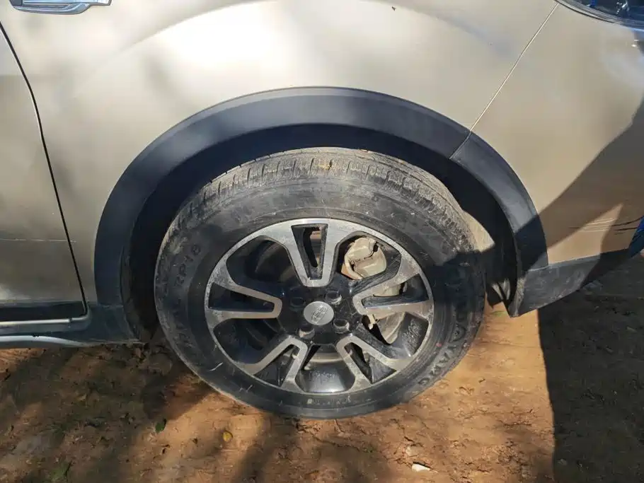 Geely Vision X3 — миниатюра 6