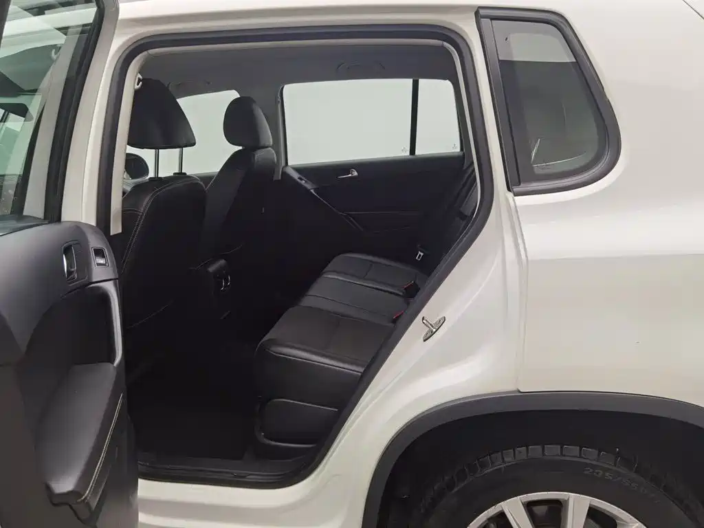 Volkswagen Tiguan — миниатюра 15