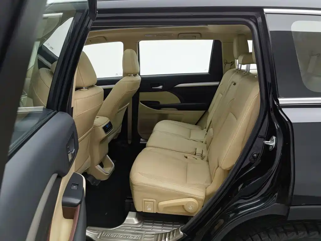Toyota Highlander — миниатюра 15