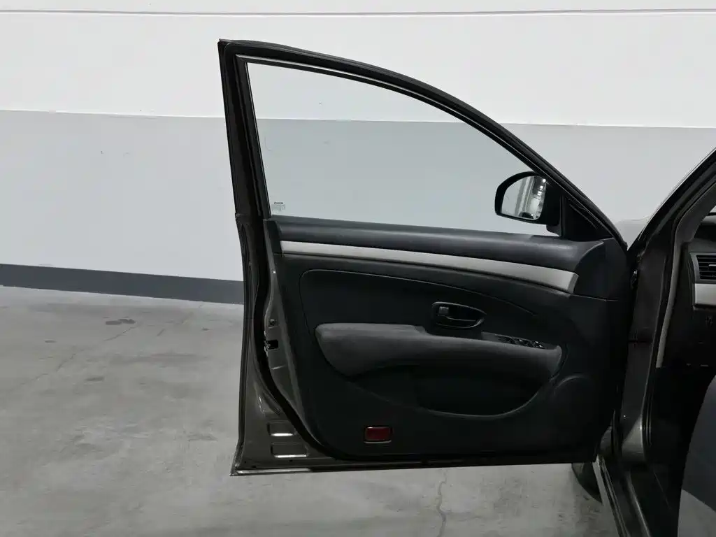 Nissan Sylphy — миниатюра 8