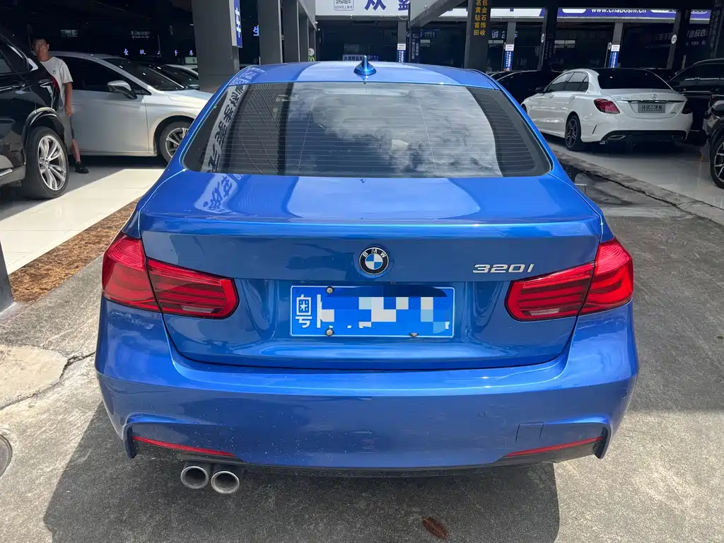 BMW 3 Series — миниатюра 4