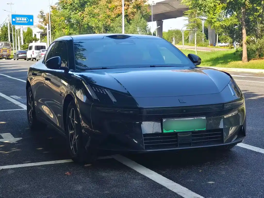 Lynk & Co 10 — миниатюра 3