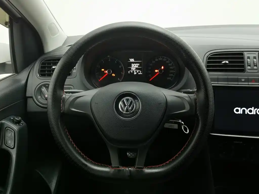 Volkswagen Polo — миниатюра 11