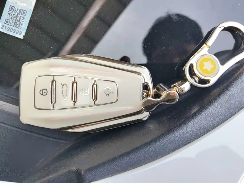 Geely Emgrand — миниатюра 9