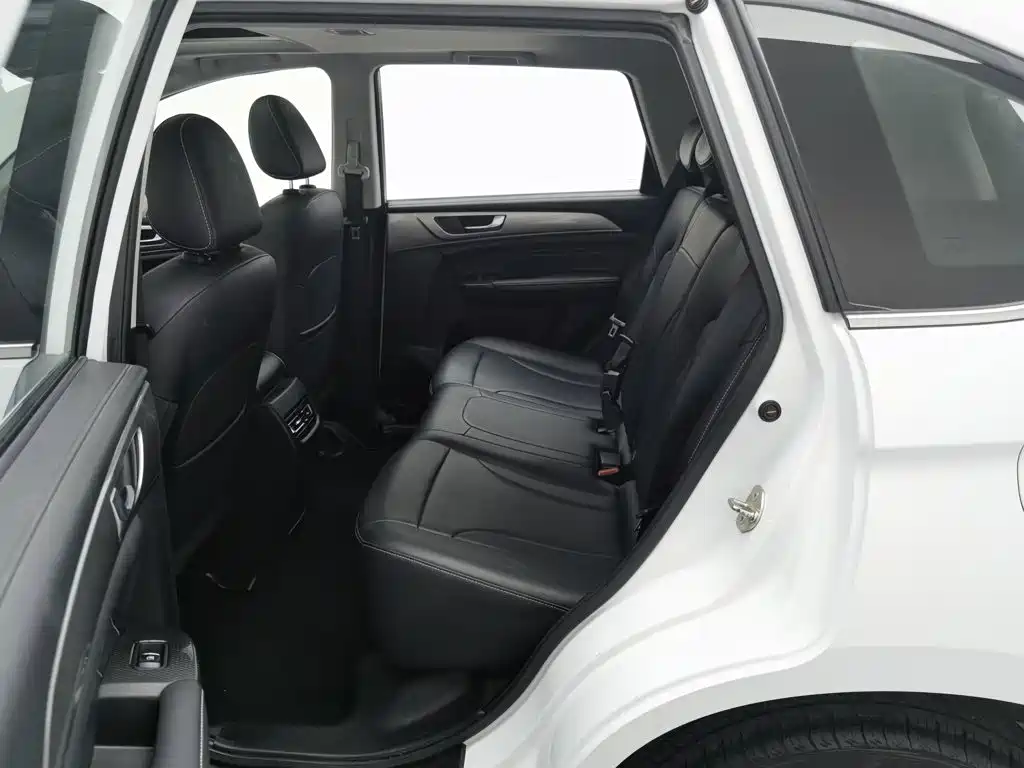 Haval M6 — миниатюра 15