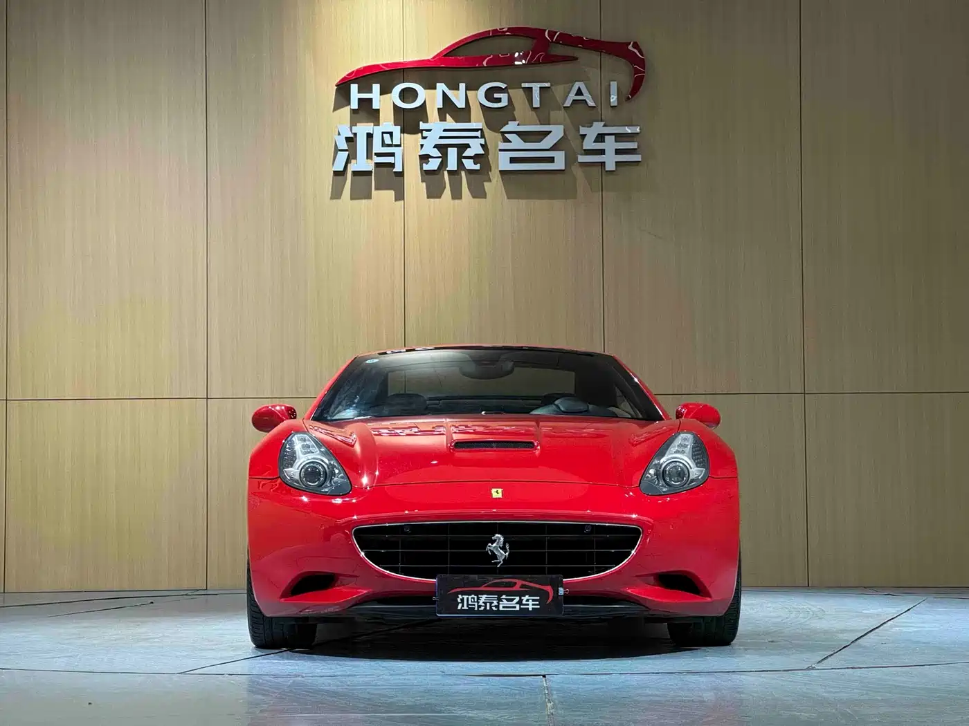 Ferrari California T