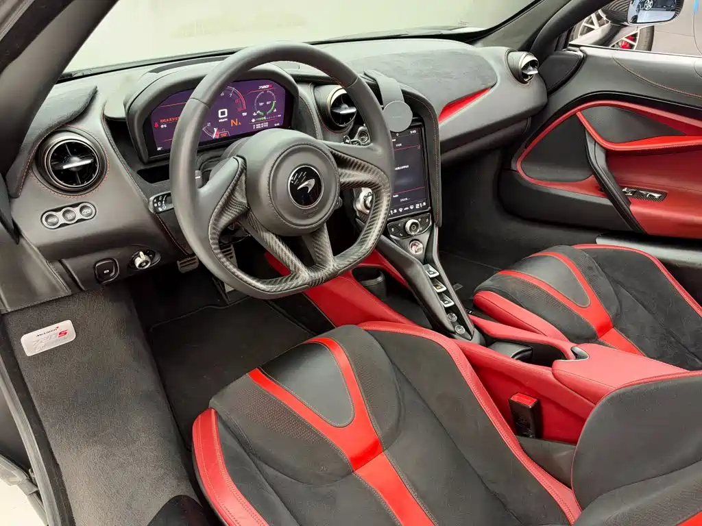 McLaren 720S — миниатюра 4