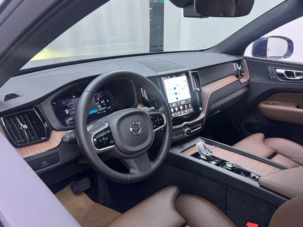Volvo XC60 — миниатюра 6