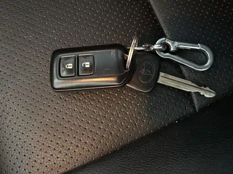 Toyota Yaris L — миниатюра 10
