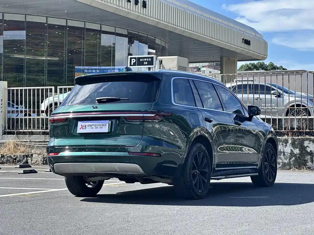 Li Auto ONE 2021 6 мест