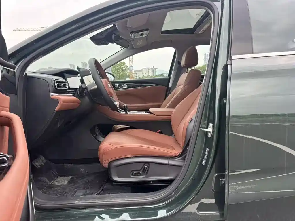 Geely Emgrand — миниатюра 4