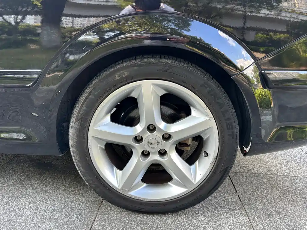 Opel Astra — миниатюра 15