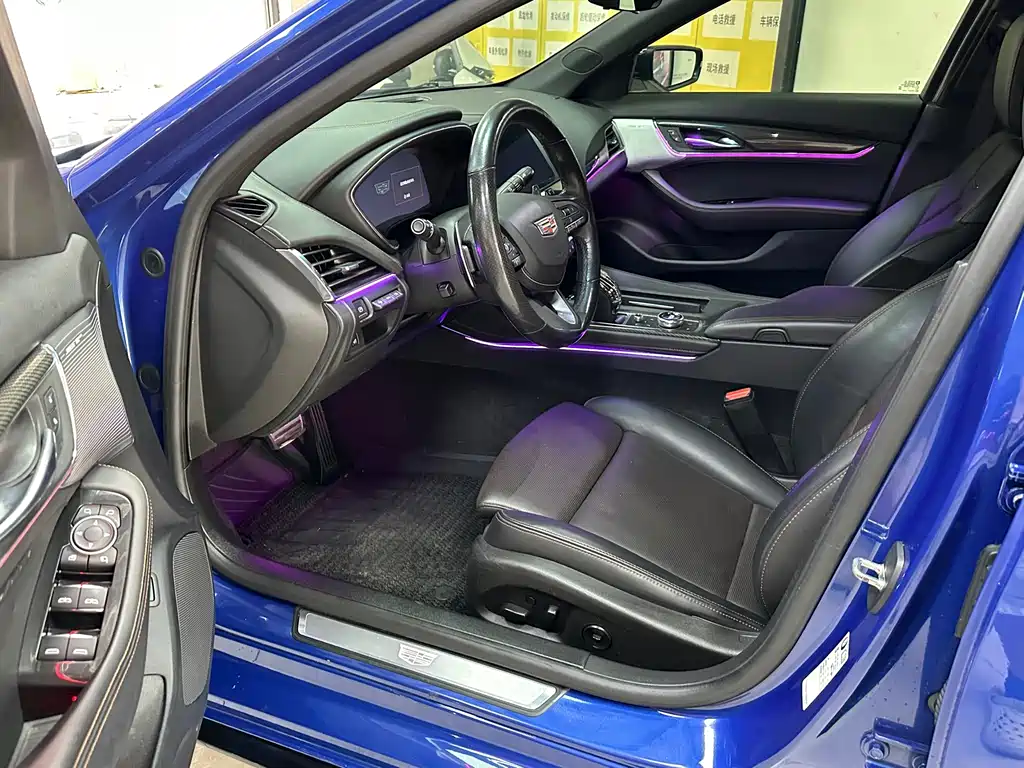 Cadillac CT5 — миниатюра 4