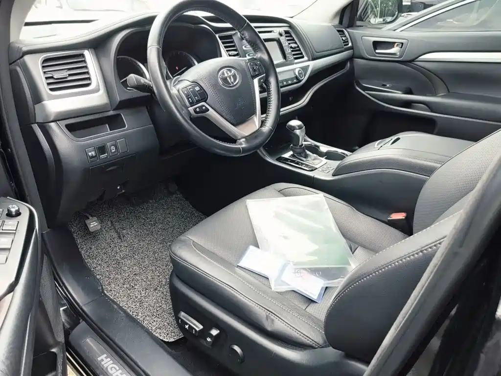 Toyota Highlander — миниатюра 11