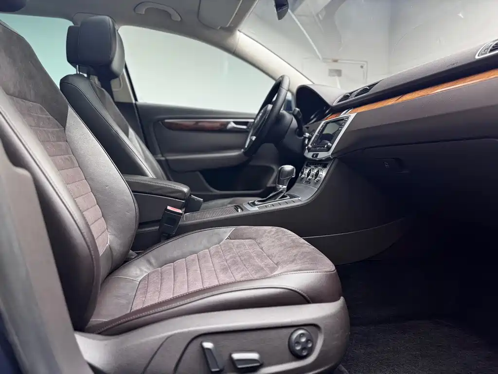 Volkswagen Magotan (Import) — миниатюра 13