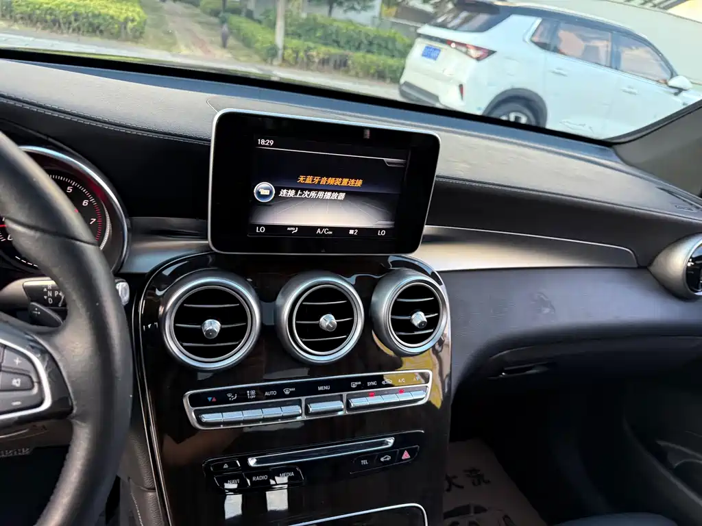 Mercedes-Benz GLC — миниатюра 25