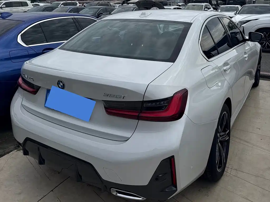 BMW 3 Series — миниатюра 8