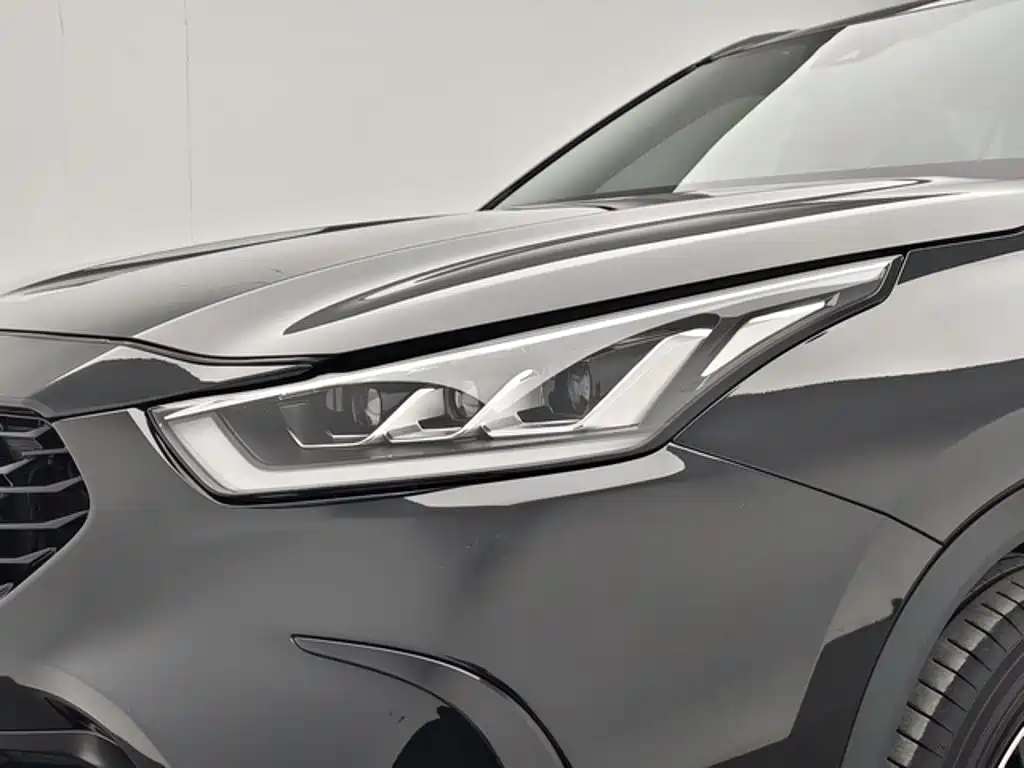 Toyota Crown Kluger — миниатюра 14