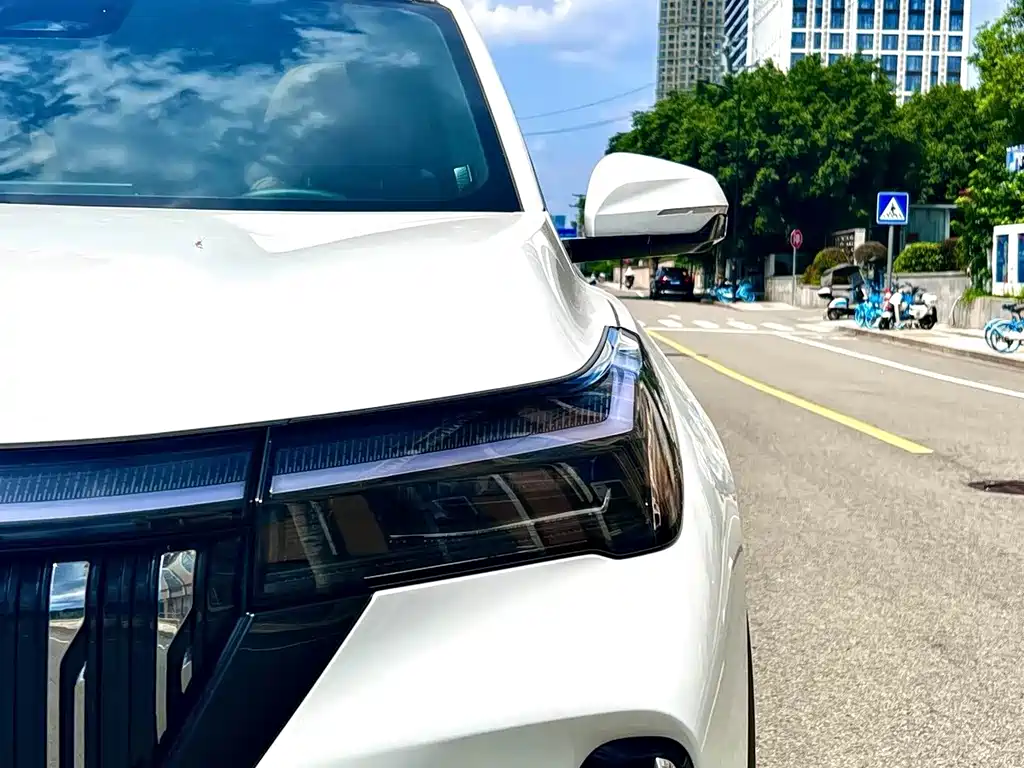 Geely Boyue L — миниатюра 4