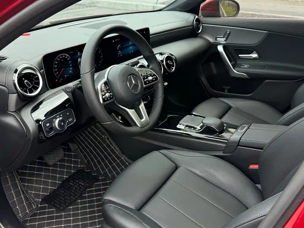 Mercedes-Benz A-Class — миниатюра 4
