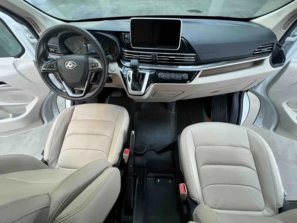 MAXUS V90 — миниатюра 7
