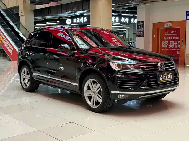 VOLKSWAGEN TOUAREG 2017